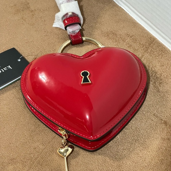 Kate Spade Key to My Heart-Shaped Red Wristlet - Picture 4 of 8